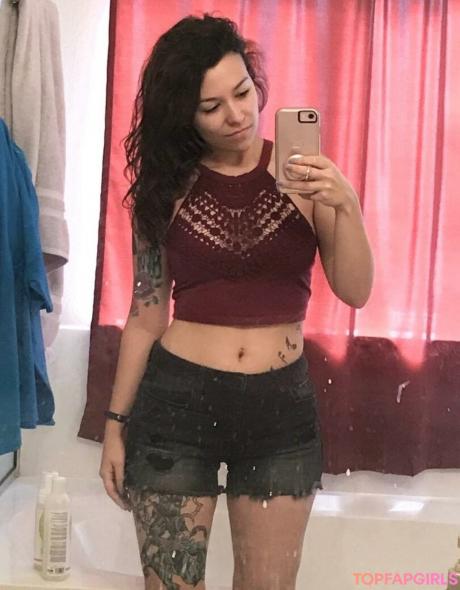 LadyDevann nude leaked OnlyFans pic