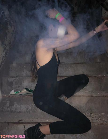 Rainin_falls nude leaked OnlyFans pic