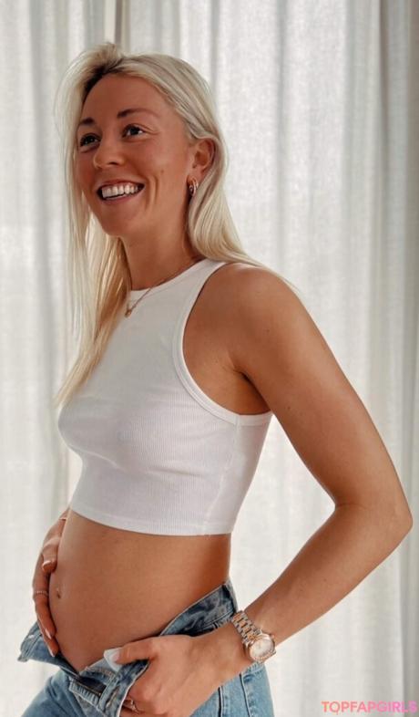 Carina nude leaked OnlyFans pic
